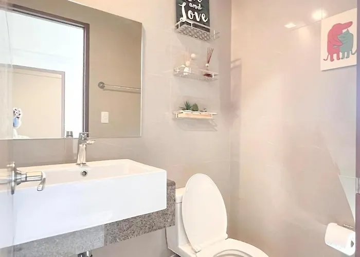 Cozy 2br Mactan Newtown Access Apartment