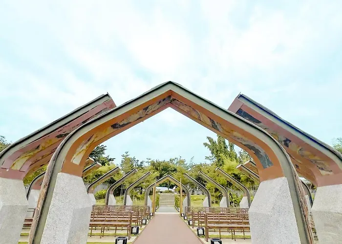Cozy 2br Mactan Newtown Access Apartment Lapu-Lapu City