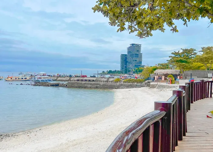 Cozy 2br Mactan Newtown Access *